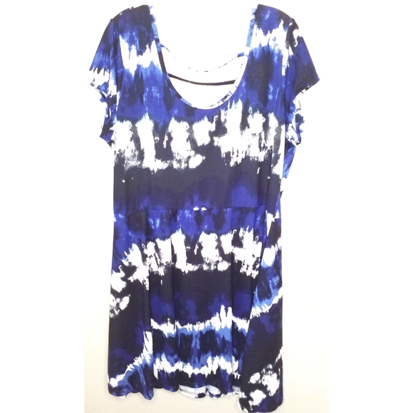 Plus Size Blue with Print 2X Bobbie Brooks Full Length Dress with Necklace